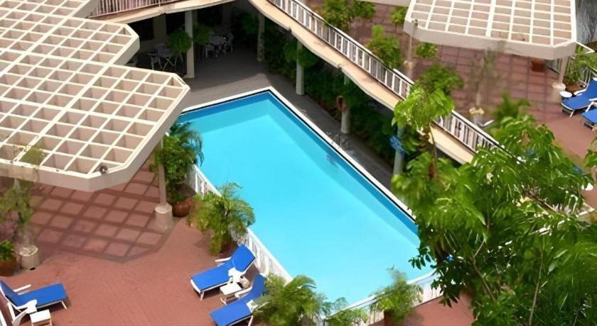 Hotel Ruposhi Bangla ธากา ภายนอก รูปภาพ